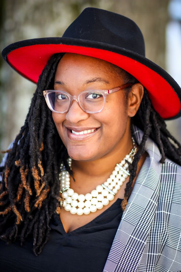 Jennifer Moore, Real Estate Broker in Charlotte, Paracle