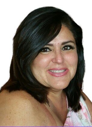Daniella Del Canto, Sales Associate in Miami, Home Lovers Realty
