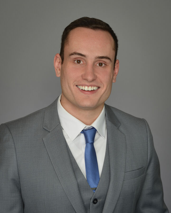 Tyler Woodbridge,  in Bellevue, Windermere
