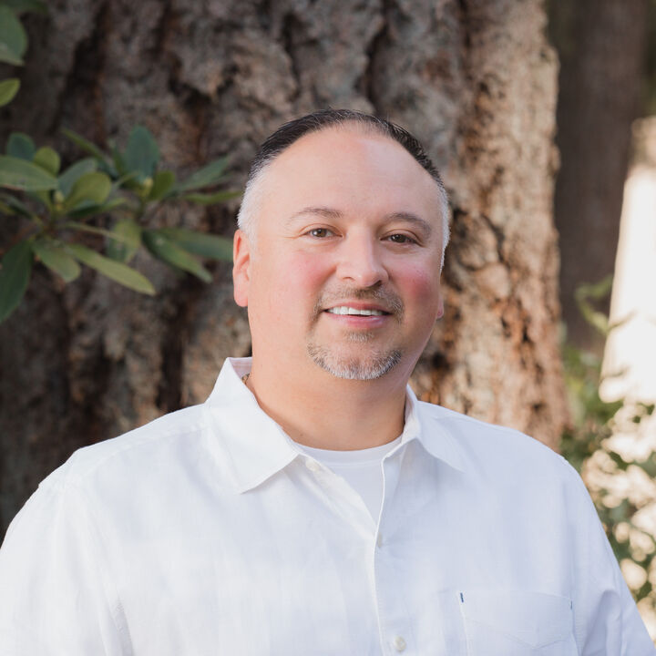 Juan Vasquez,  in Salem, Windermere