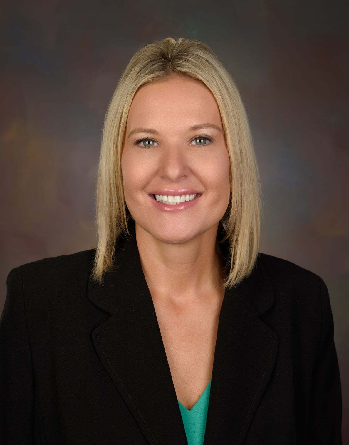 Deserae Peck, Real Estate Salesperson in Sioux City, Associated Brokers Realty, Inc.