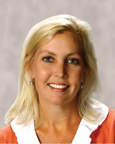 Tracey Deal, Real Estate Salesperson in Grand Haven, Schmidt Realtors