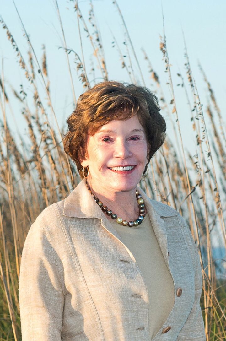 Jacquelyn Bates,  in Ponte Vedra Beach, Vanguard Realty