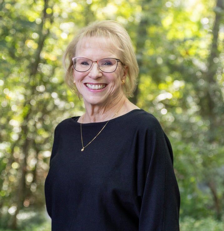 LIZ MAINES, REALTOR® in Longview, Lenhart Properties, Inc.