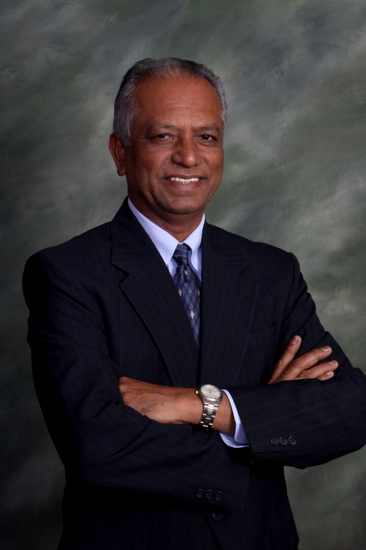 Roger Maharaj, Real Estate Salesperson in Coral Springs, Tenace Realty