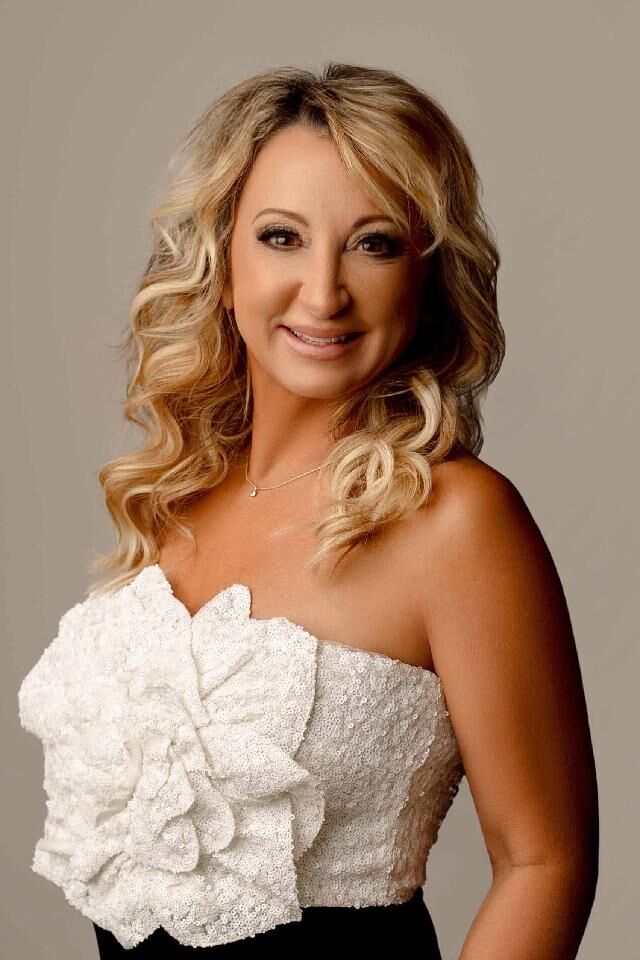 Sandy Tegel, Real Estate Salesperson in Cape Girardeau, Premiere Realty