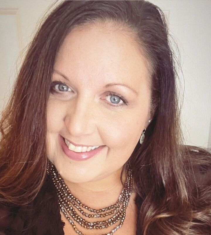 Brandi Bolin, Real Estate Broker in Bloomington, Scheetz