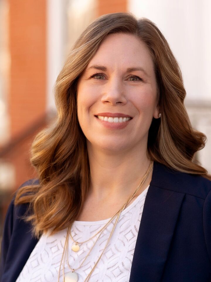 Angie Stiens, Real Estate Salesperson in Alexandria, McEnearney