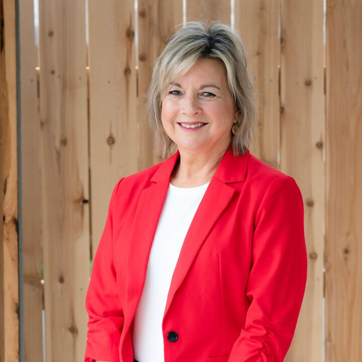 Sue Kennedy, Real Estate Salesperson in Saint Louis, Premier Group