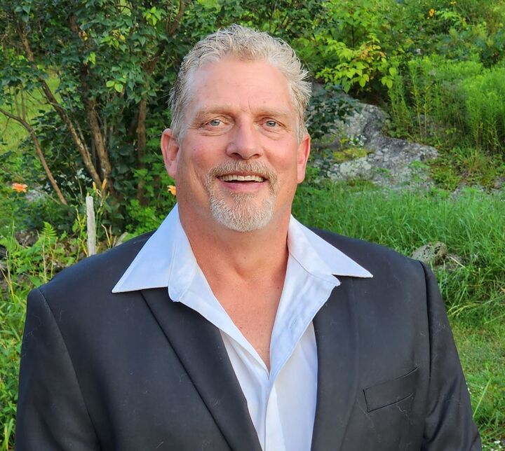 Joe Burge,  in Greenfield, Cohn & Company ERA Powered