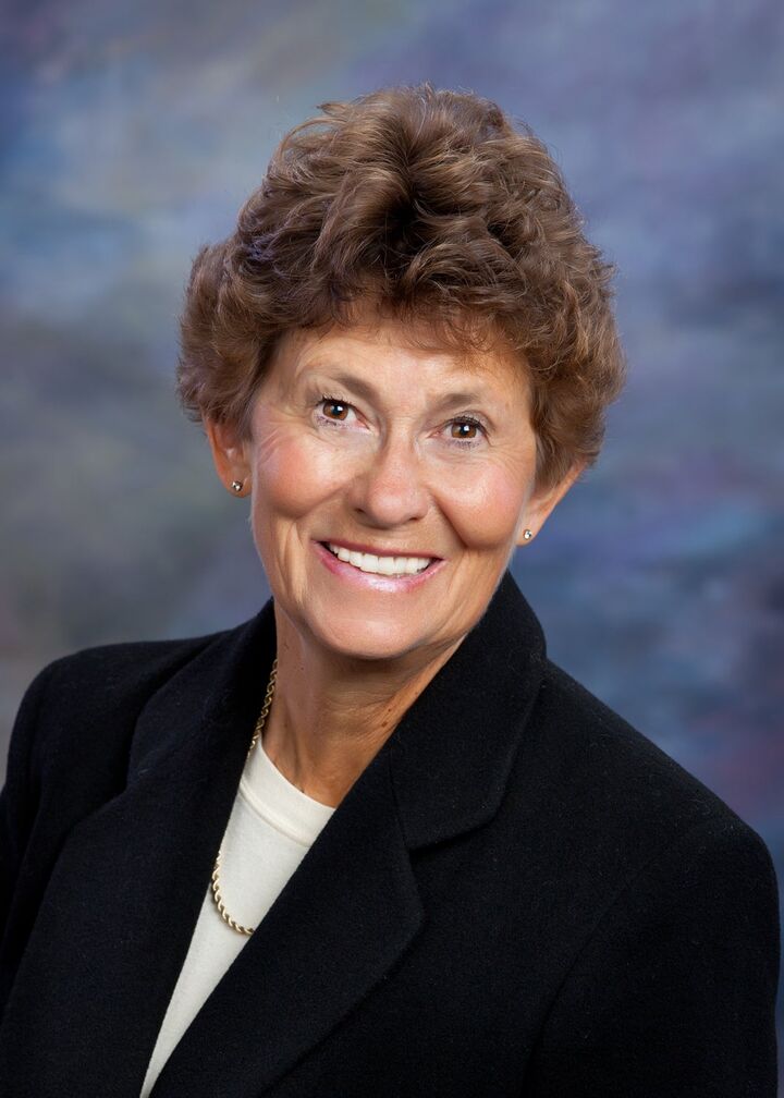 Alane LeGrand, Associate Real Estate Broker in Stillwater, Global Realtors