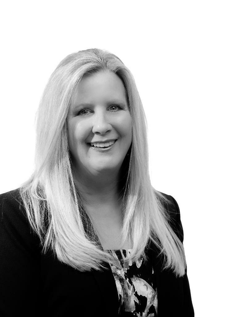 Vicki Bain, Realtor® in Niagara Falls, Coldwell Banker Momentum Realty, Brokerage