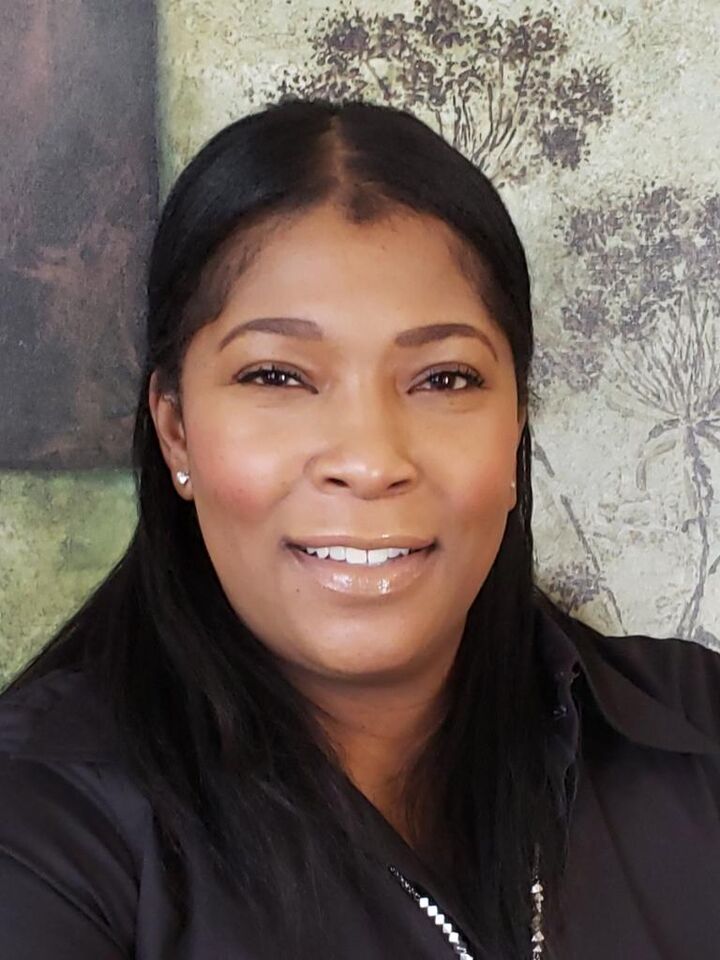 Gina Walker, Real Estate Salesperson in Howell, Affiliated