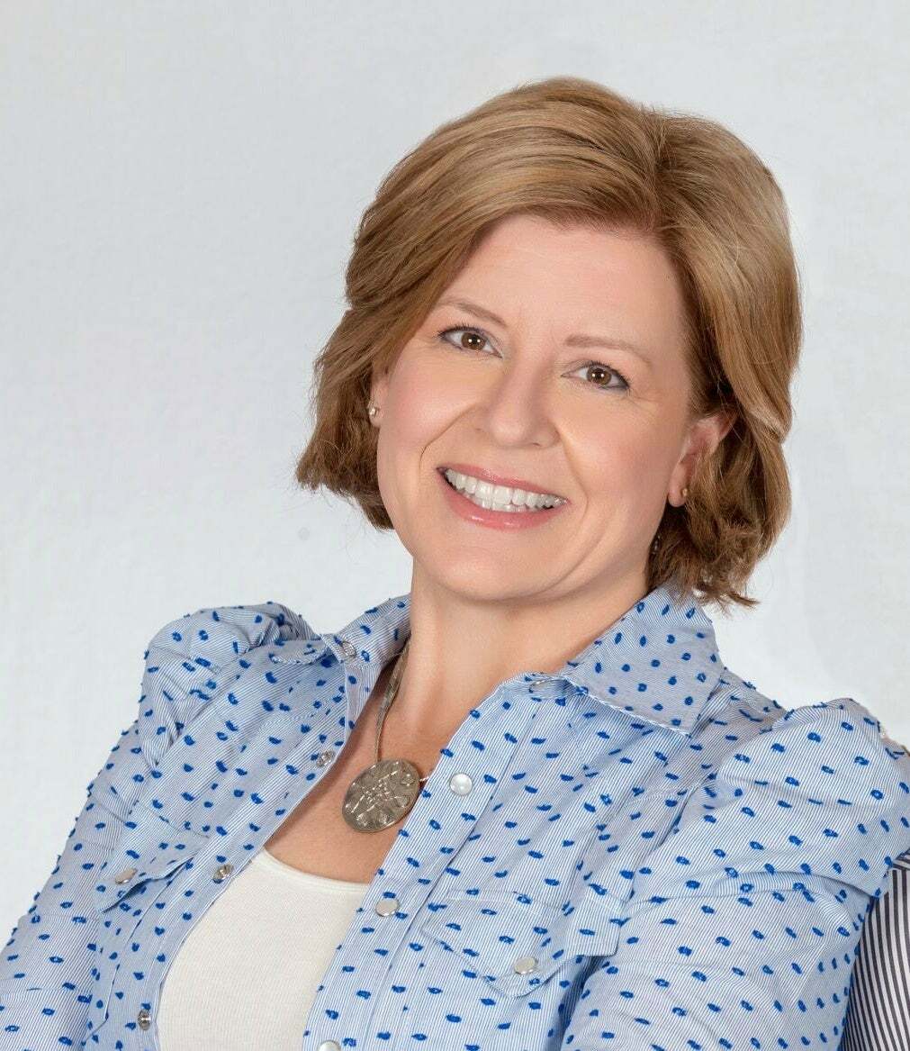 Valerie Herzig, Real Estate Salesperson in Simi Valley, Town Center