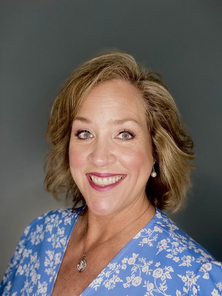 Stephanie Rossello, Real Estate Salesperson in Fenton, Professionals