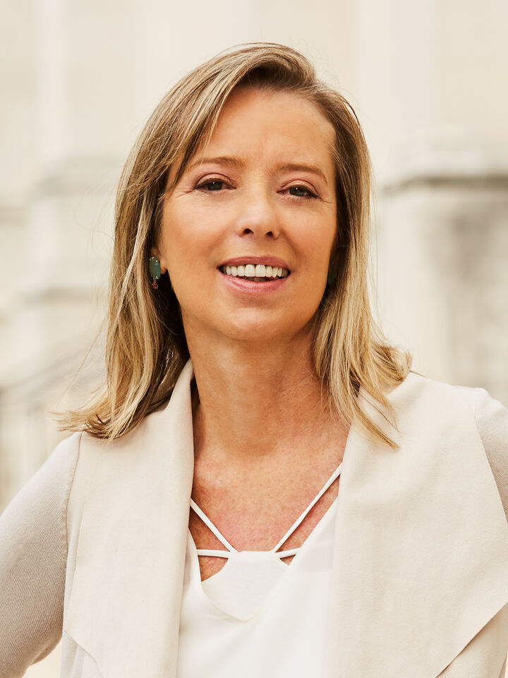 Lorette Zoitos, Real Estate Broker in New York, Corcoran Group