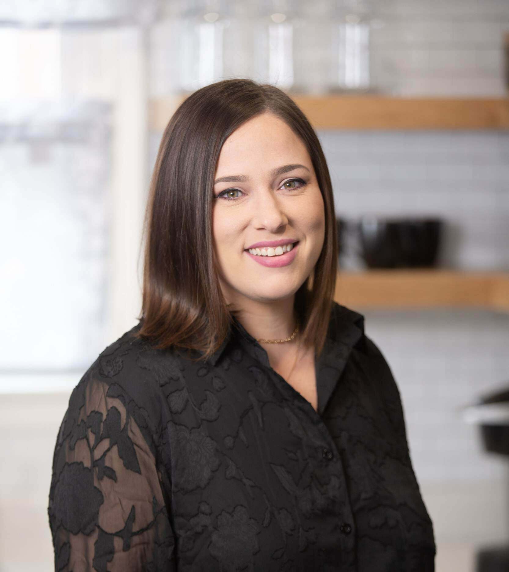 Rebecca Manzi, Real Estate Salesperson in Easton, Hearthside