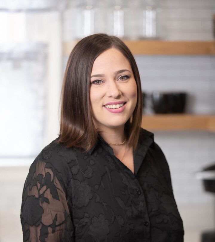 Rebecca Manzi, Real Estate Salesperson in Easton, Hearthside