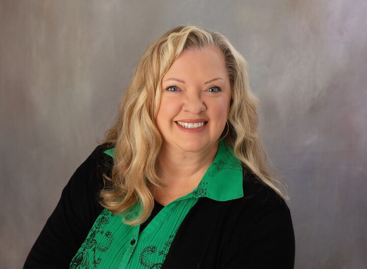 Dianna Eldridge, Real Estate Salesperson in Bentonville, Journey