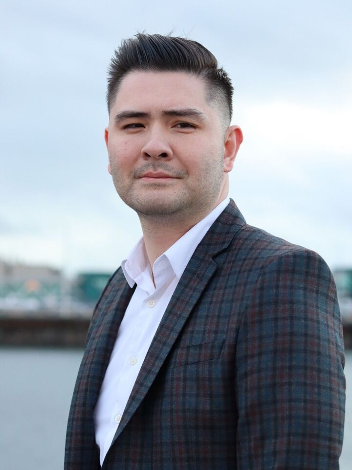 Tommy Quach, Real Estate Broker in Shoreline, Windermere