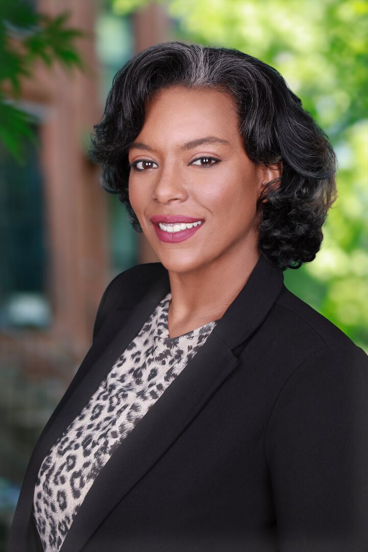 Stephanie Lugo, Real Estate Salesperson in Brooklyn, Awaye Realty