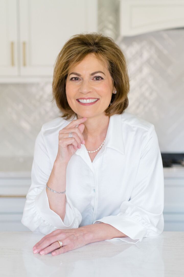 Dori Daskas, Real Estate Salesperson in Grosse Pointe Farms, Professionals