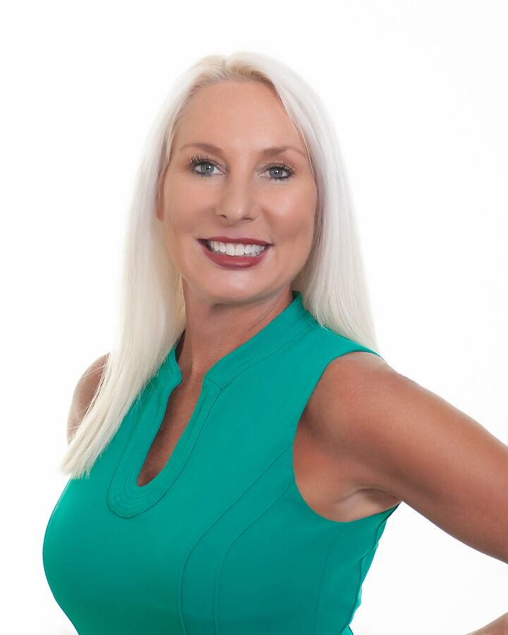 Pamela Principe, Real Estate Salesperson in Myrtle Beach, Paracle