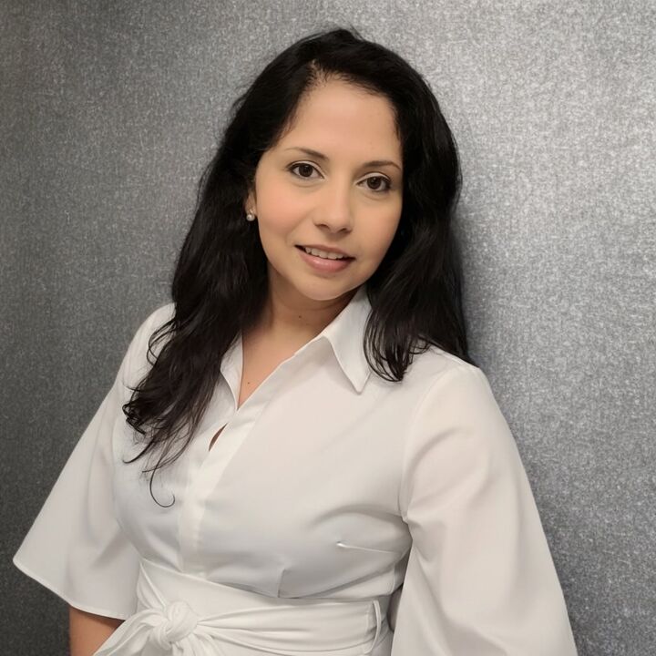 Harisha Robinson, Real Estate Salesperson in Bothell, Lifestyle Properties
