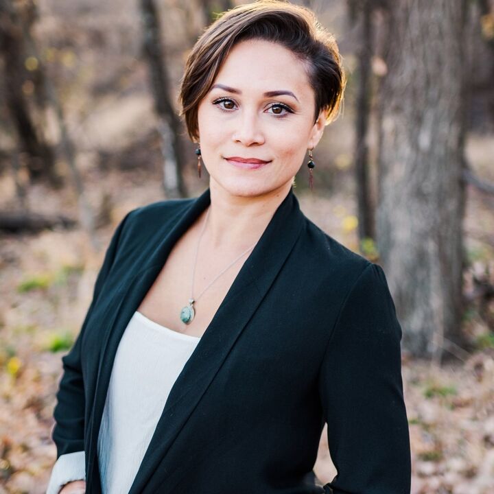 Em Anderson, Real Estate Salesperson in Edmond, Paramount