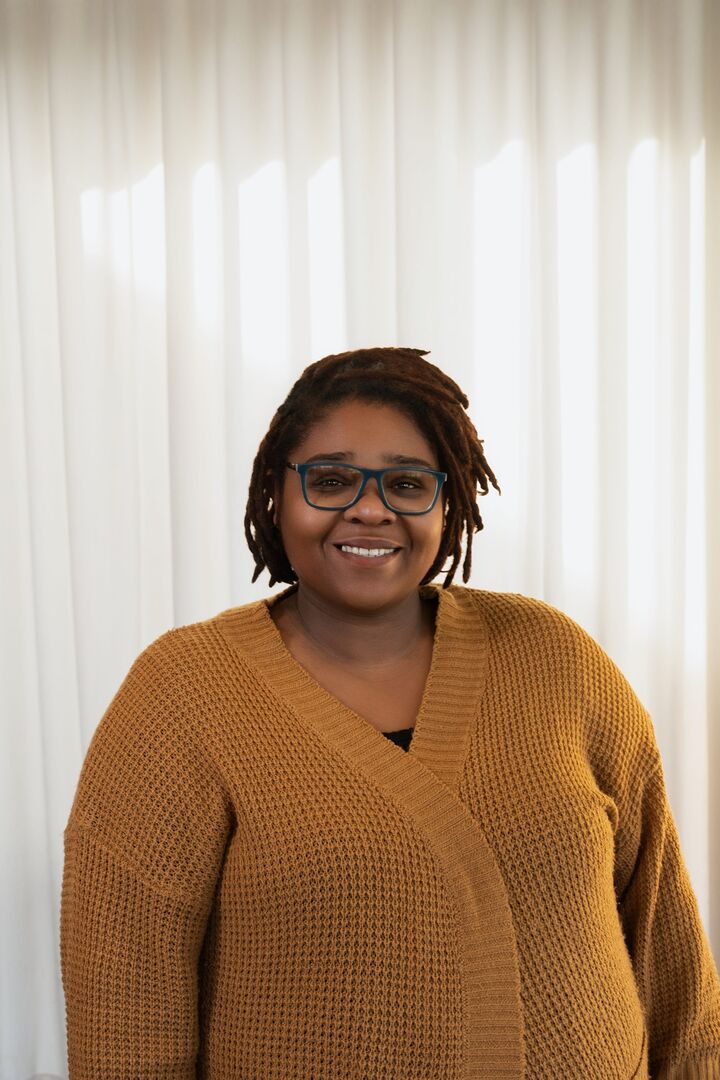 Veronica McDaniel,  in Lincolnwood, Circle