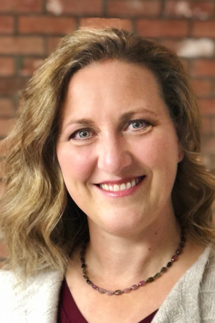 Karri Hallock, Real Estate Salesperson in Billings, ERA American Real Estate