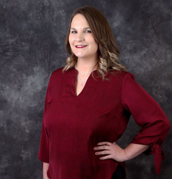 Auxana Whatley, Real Estate Salesperson in Independence, Pasternak-Johnson
