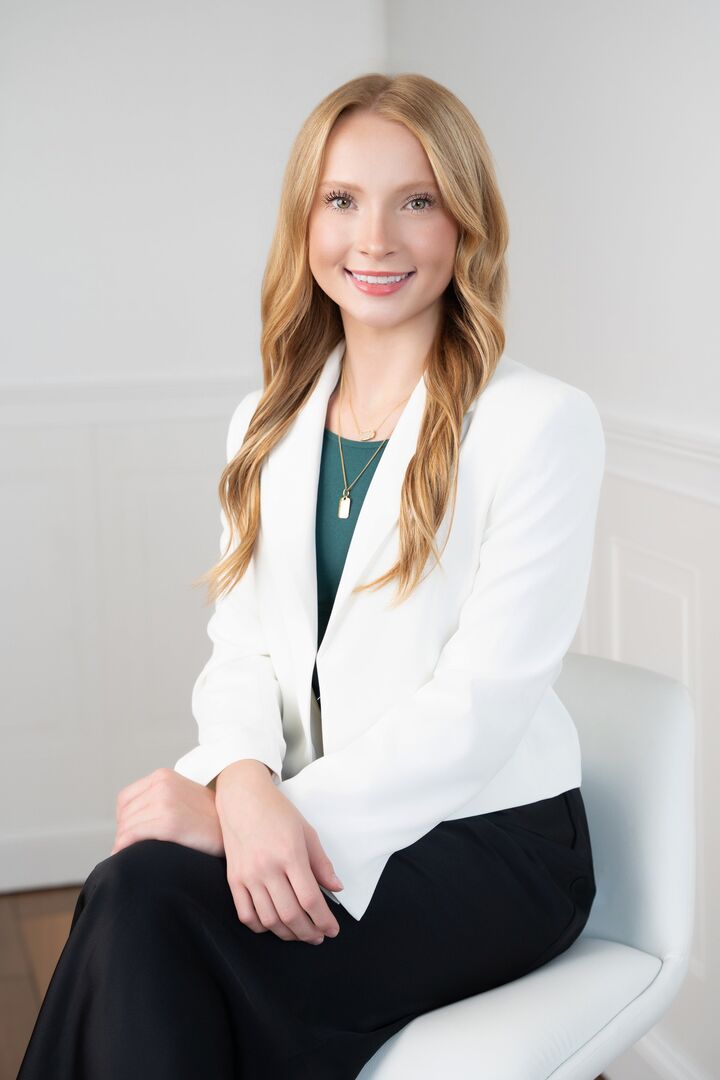 Capri Adams, Real Estate Salesperson in Dearborn Heights, Curran & Oberski