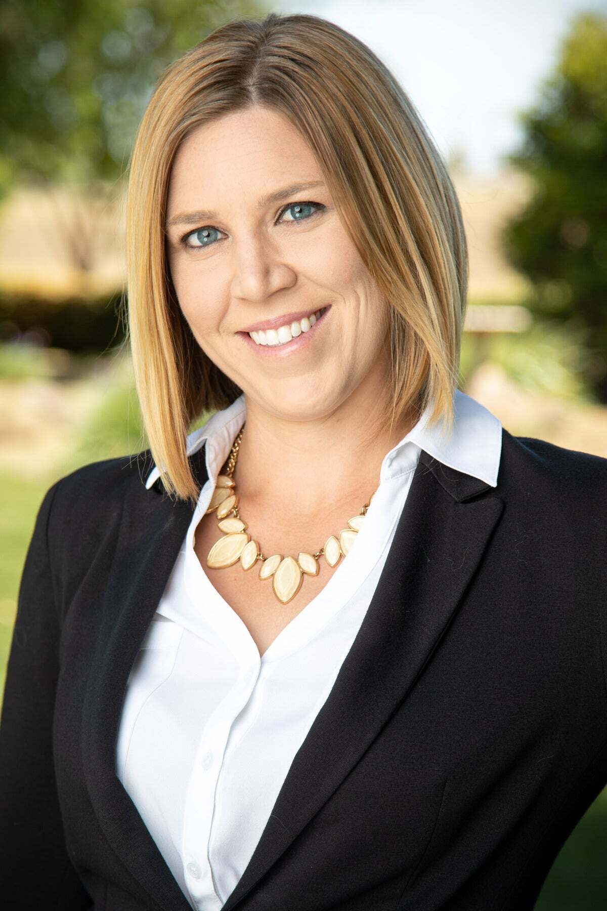 Jenny Biczkow, Real Estate Salesperson in Discovery Bay, Corcoran Icon Properties