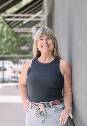 Tonja Hulet, Real Estate Salesperson in Kansas City, Kansas City Homes