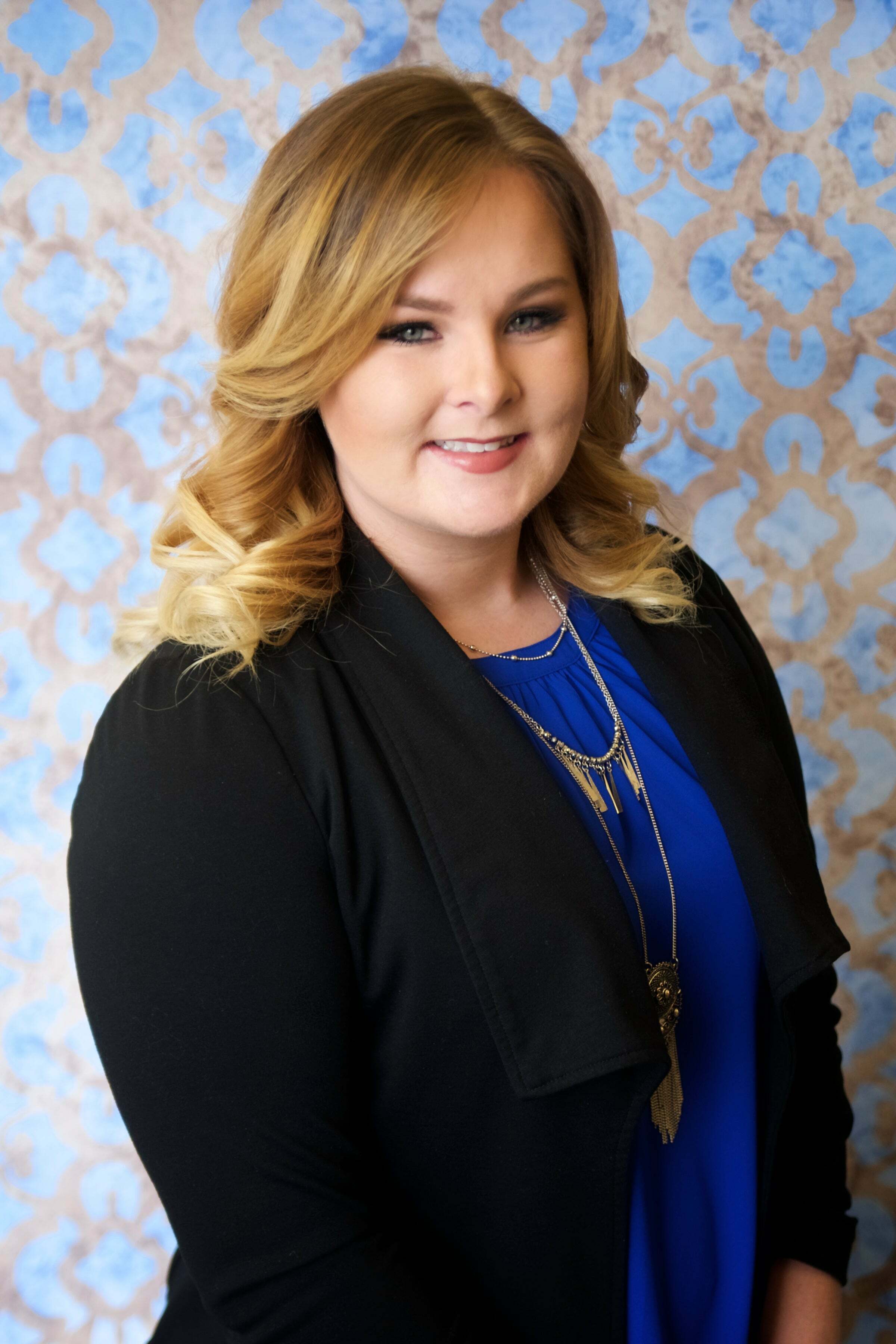 Shelby Mrazek, Associate Real Estate Broker in Naperville, Circle