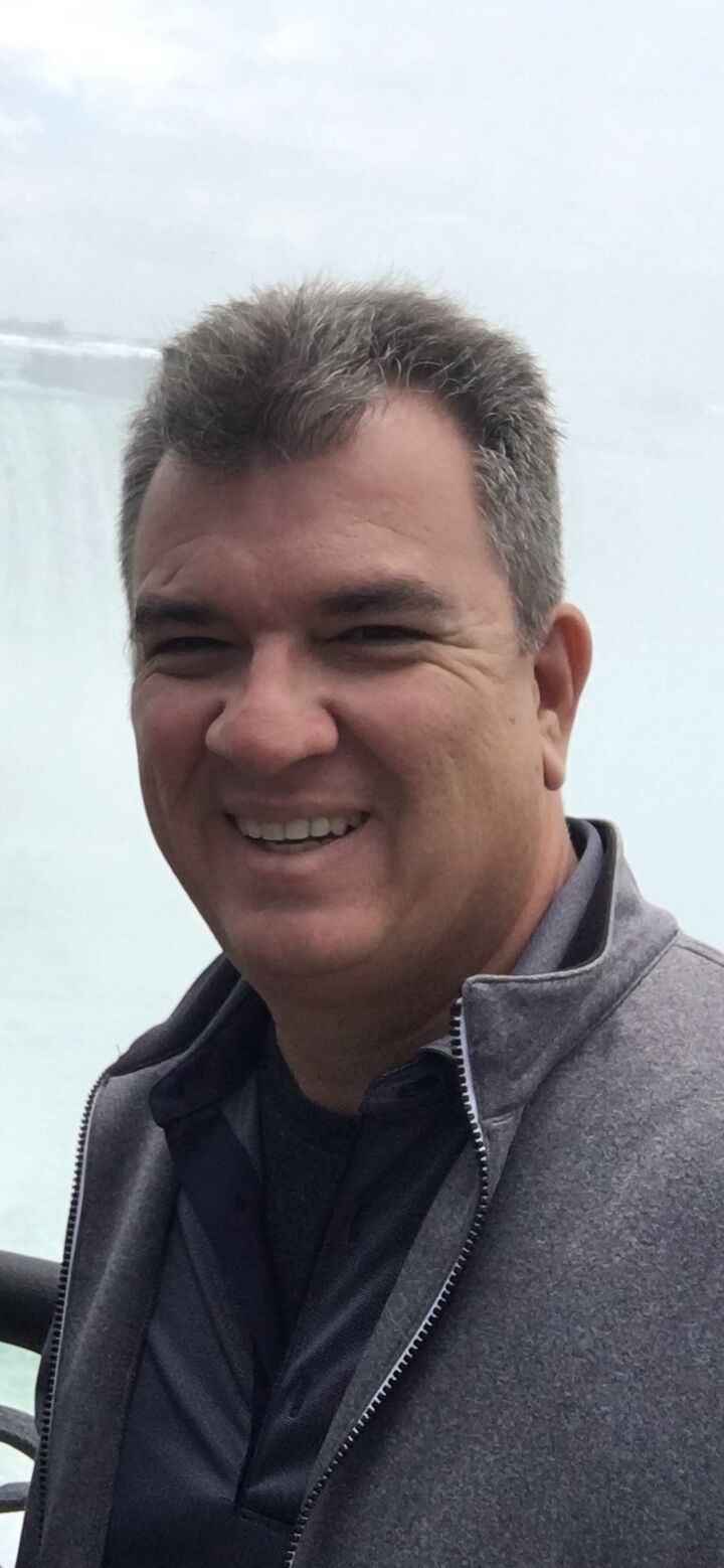 Antonio Placeres, Real Estate Broker/Real Estate Salesperson in Doral, First Service Realty ERA Powered