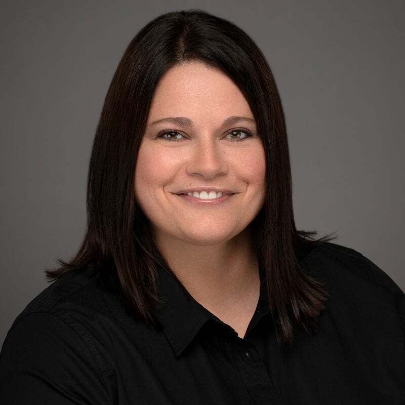 Angie Shingleston, Real Estate Broker in Fort Wayne, Bradley Realty, Inc.