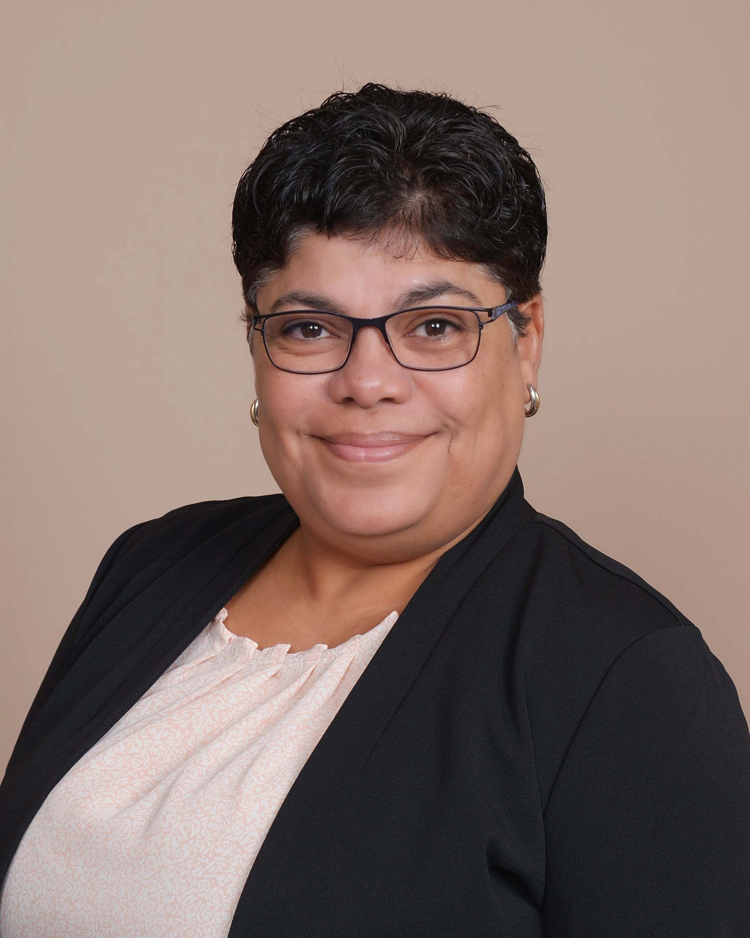 Sharon Gonzalez, Real Estate Salesperson in Lancaster, Home Advisors