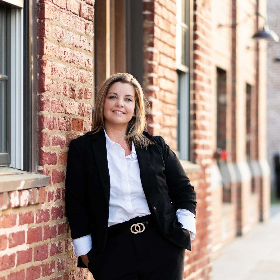Donna White,  in Fredericksburg, Elite