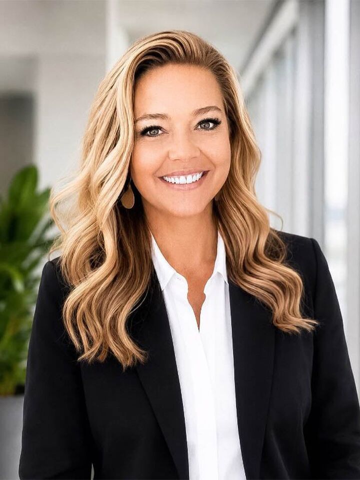 Shannon Mayer, REALTOR® in Carlsbad, Affiliated