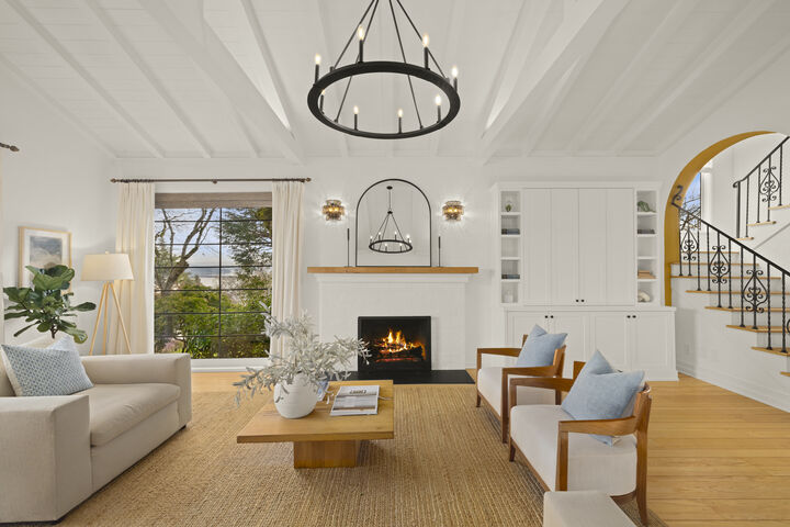 Property Photo: 4315 52nd Avenue NE WA 98105