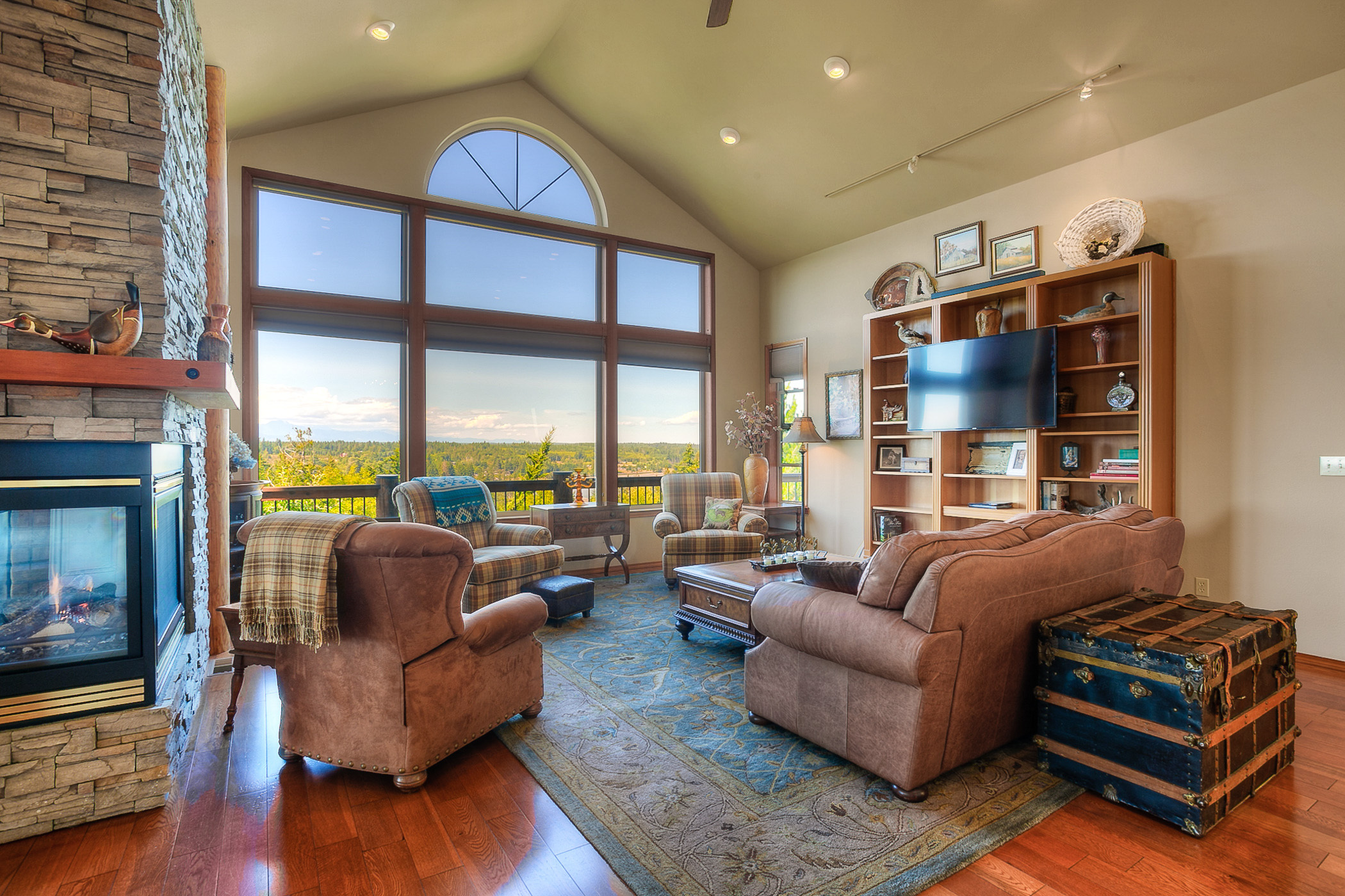 Property Photo: 1151 E Daniels Rd WA 98584