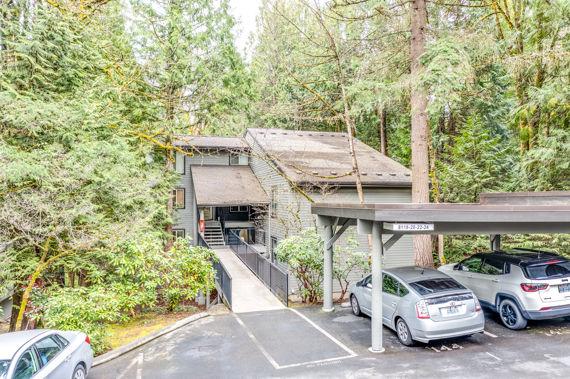 Property Photo: 8122 145th Court NE A-7 WA 98052