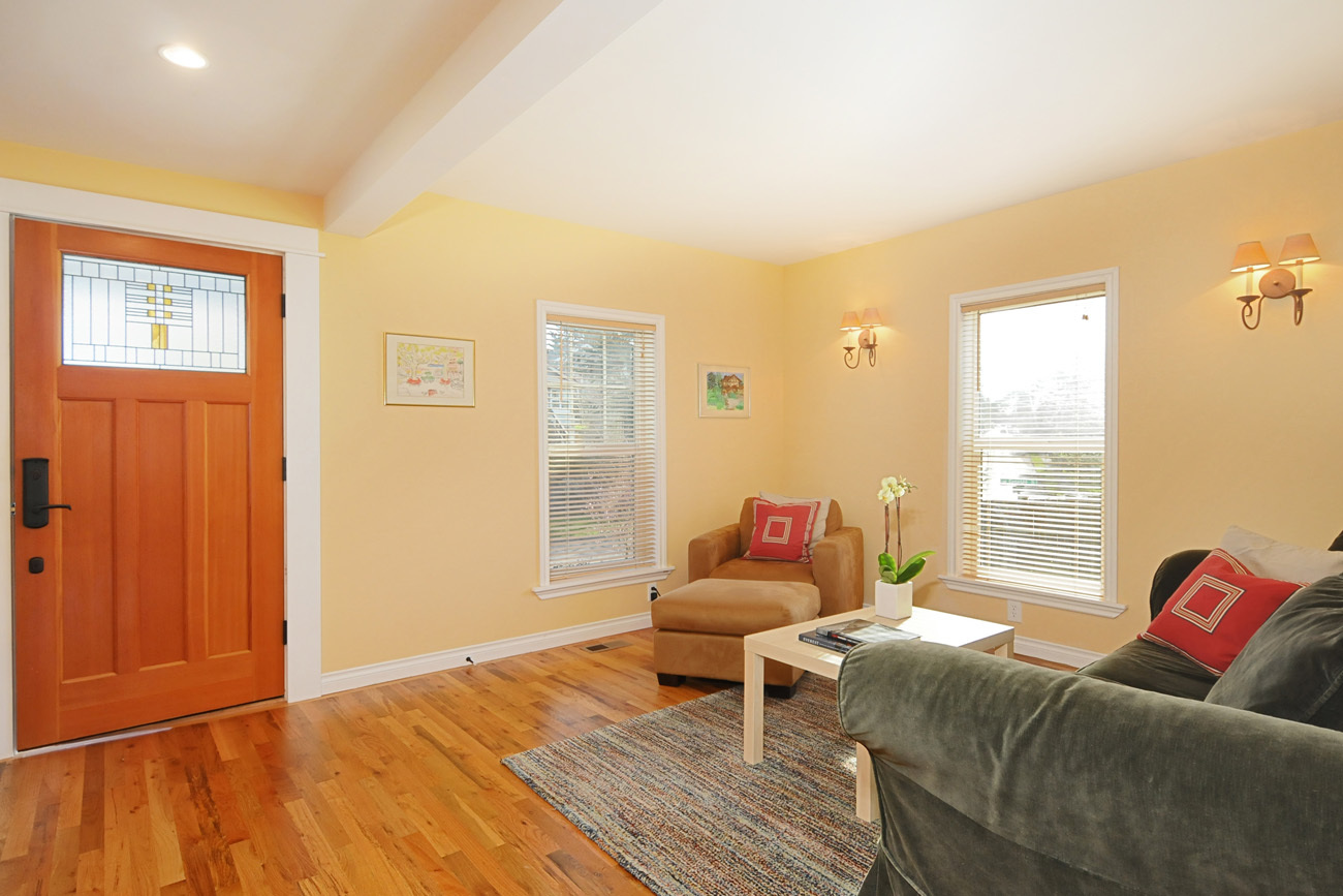 Property Photo: Living & dining room 4153 46th Ave SW  WA 98116 