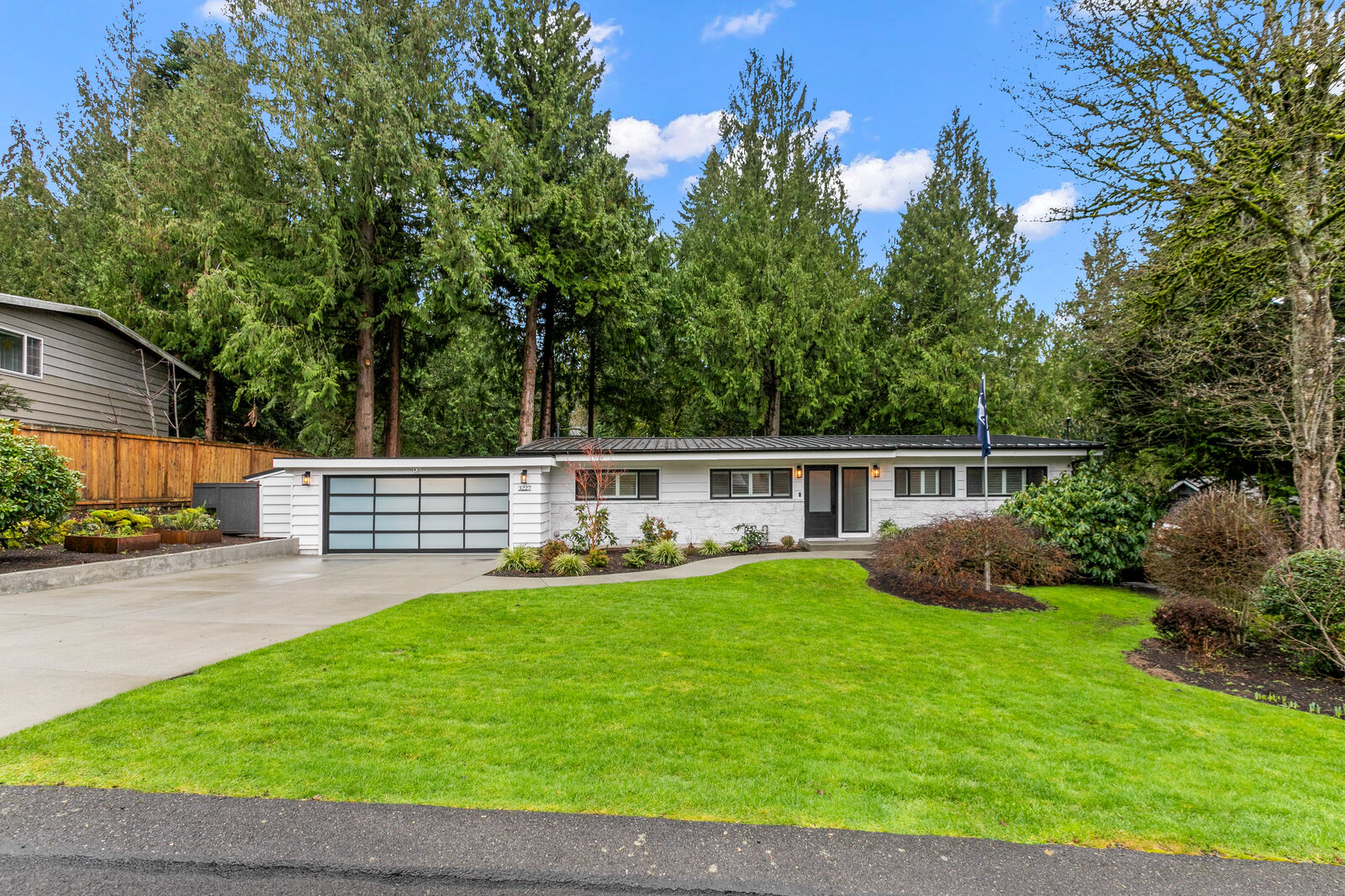 Property Photo:  3227  103rd Place NE  WA 98004 