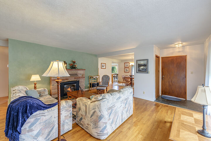 Property Photo: Interior 526 Rainbow Place  WA 98290 