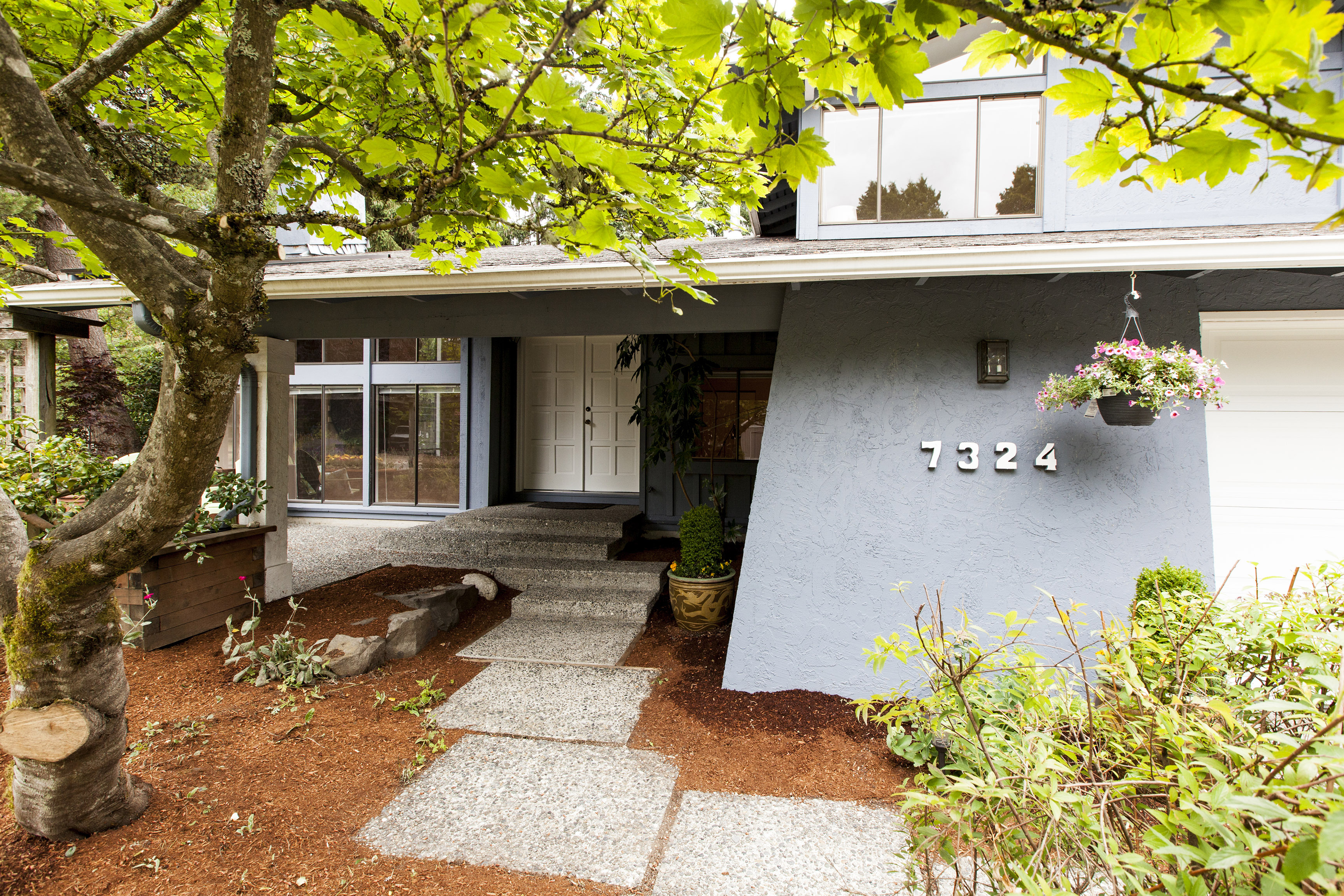 Property Photo: Welcome home 7324 85th Ave SE  WA 98040 