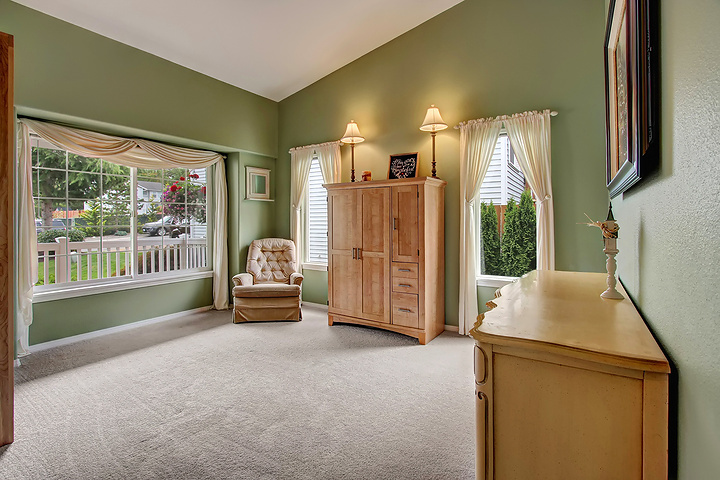 Property Photo: Living room 1320 114th Ave SE  WA 98258 