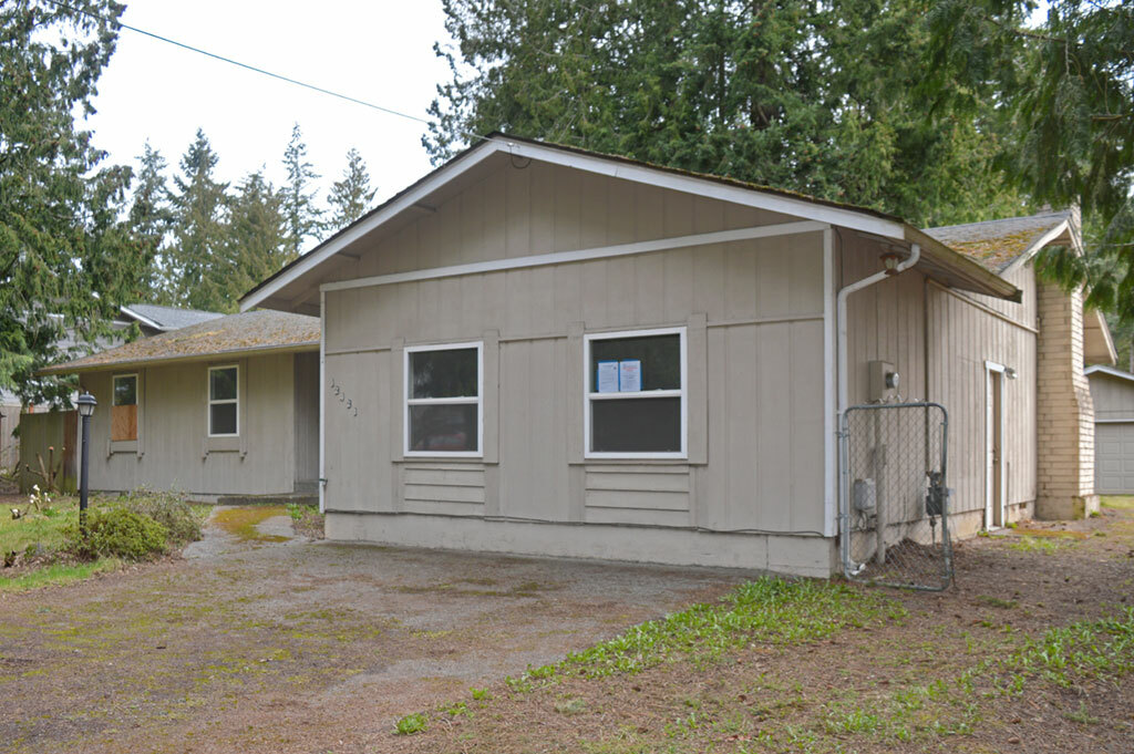 Property Photo:  12421 86th Ave E  WA 98373 